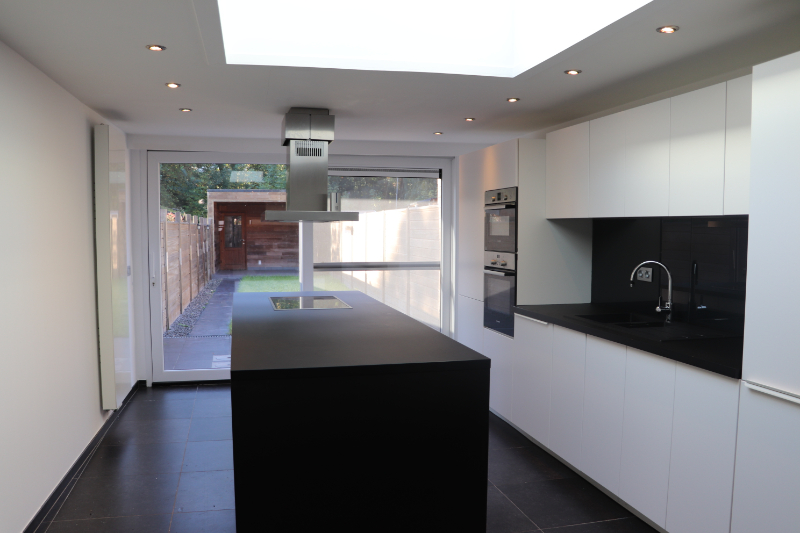 Woning met 3 SLK en tuin met uitwegenis - foto 4