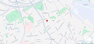 <p><span>Ruime ondergrondse autostaanplaats!</span></p><p><span> </span></p><p><span>Deze staanplaats situeert zich vlak aan de toegang van het appartementsgebouw. De nabijheid van de lift is dan ook een extra luxe, zeker na het boodschappen doen.</span></p><p><span>De staanplaats is ruim, makkelijk bereikbaar en onmiddellijk beschikbaar.</span></p><p><span> </span></p>