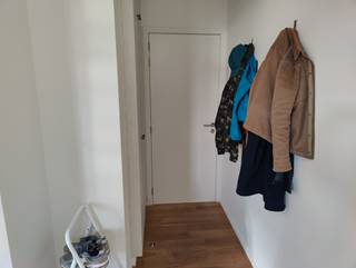 Vous recherchez un logement agréable en plein centre de Louvain ? Ce duplex de 36 m², prêt à emménager, allie un emplacement central à un aménagement pratique ; il est idéal pour ceux qui souhaitent vivre au cœur de l'animation urbaine.<br /><br />L'espace de vie, lumineux, constitue le cœur de l'appartement. Il comprend une cuisine équipée ainsi qu'un coin nuit situé en mezzanine, accessible par un escalier raide. Cette configuration permet une utilisation optimale de l'espace disponible.<br /><br />L'emplacement est un atout majeur : la gare, les arrêts de bus et de nombreux commerces sont accessibles à pied, garantissant une excellente accessibilité et plaçant toutes les commodités essentielles à portée de main.<br /><br /><strong>Caractéristiques principales</strong><br />• Emplacement central, au cœur de Louvain<br />• Aménagement compact et fonctionnel de 36 m²<br />• Espace de vie lumineux<br />• Cuisine équipée<br />• Coin nuit en mezzanine, au-dessus de l'espace de vie<br />• Salle de bain avec douche<br />• Cave équipée d'un lave-linge et d'un sèche-linge<br /><br /><strong>Loyer et disponibilité</strong><br />• Loyer : 850 € par mois<br />• Provision : 90 € par mois pour les charges communes et les consommations (eau, chauffage et électricité)<br />• Disponibilité : 01/02/2027<br /><br />Ce logement compact, idéalement situé à Louvain, vous intéresse ? N'hésitez pas à nous contacter pour obtenir plus d'informations ou pour planifier une visite !