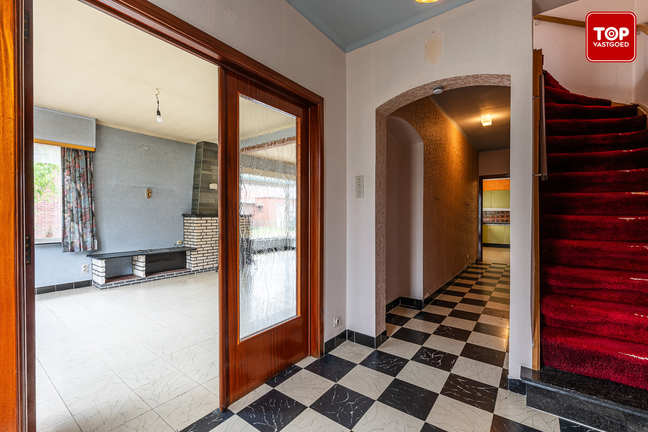 Halfopen bebouwing met 3 slaapkamers, zonnige tuin en garage  - foto 4