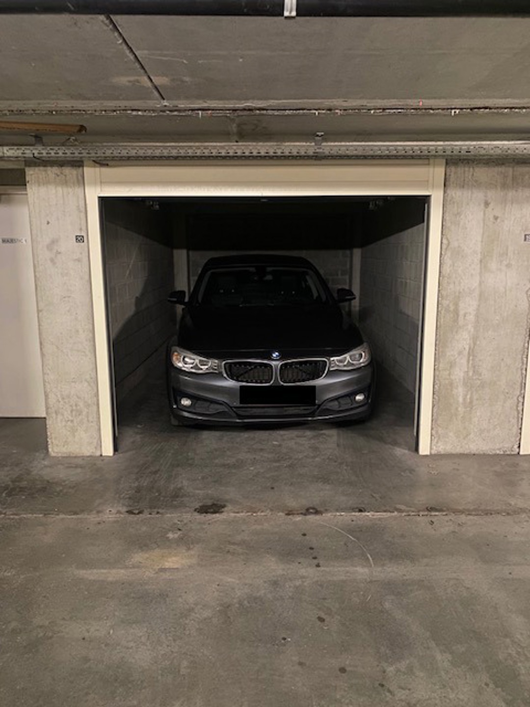 Garage for rent in Knokke-Heist - photo 1