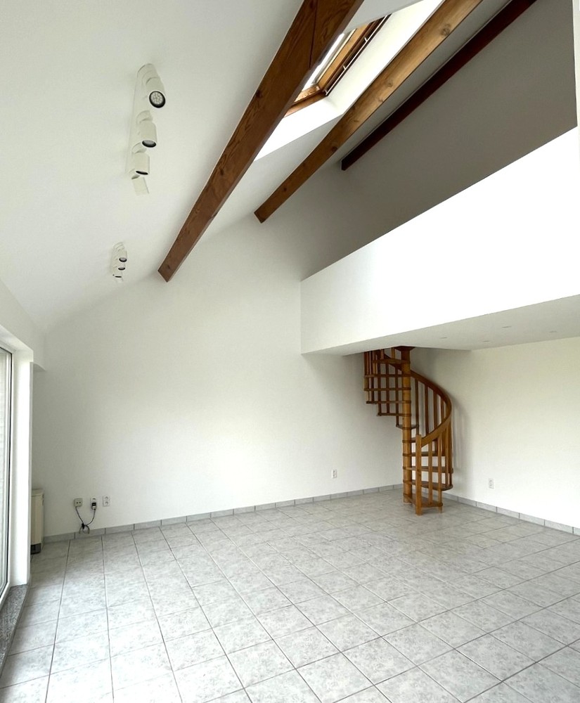 Ruim en lichtrijk duplex appartement met grote inpandige garage in Rotselaar - foto 3