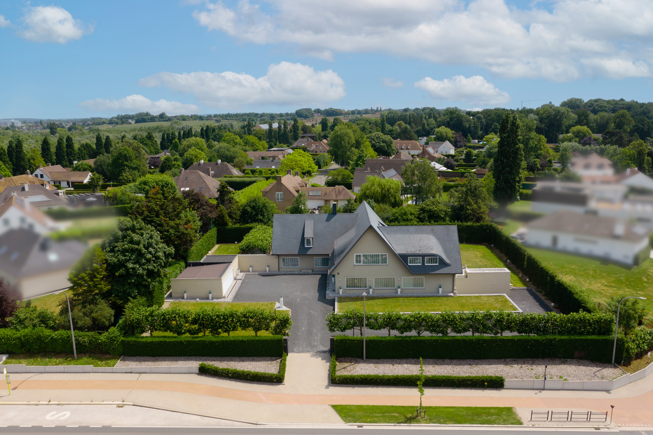 Grote villa met 5 SLK, 3 badkamers, ZWEMBAD en KANTOOR/PRAKTIJK! - foto 3