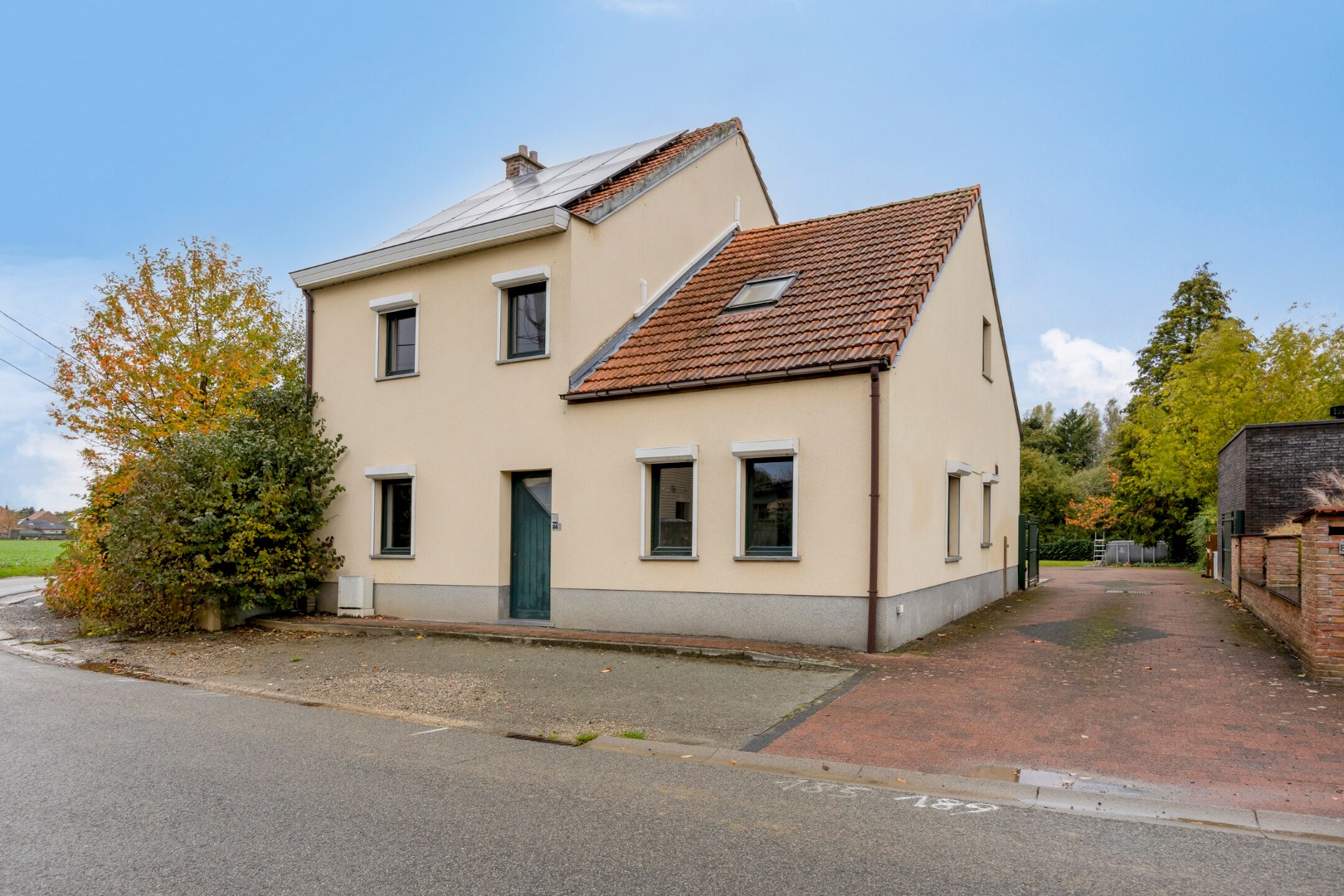 Zeer rustig gelegen open bebouw in Lubbeek met 3 slaapkamers, bureau en garage - foto 1