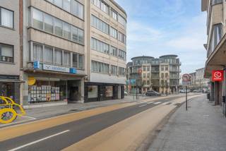 Centraal gelegen kantoorruimte op ideale locatie te Mol.Beschikbaar: onmiddellijkBezoek aanvragen kan via deze link:...