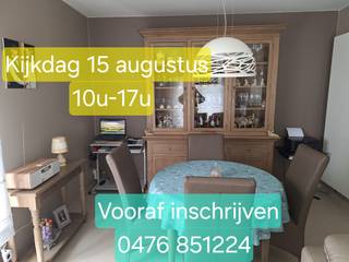 Contact: Wendy VANAF 10u tot 21u ook in het weekend op 0476 85 12 24 of <br />via wendydedapper1@telenet.be GEEN IMMO<br /><br />Prachtige instapklare familievilla in het dorpscentrum in De Pinte. <br />Deze karaktervolle woning ligt centraal op wandelafstand van scholen, winkels, openbaar vervoer (trein/bus). Een echte topligging <br />Grondoppervlakte 698m².<br />De bewoonbare oppervlakte is 212m².<br />2 ruime slaapkamers maar mogelijkheid om naar 3/4 slaapkamers te gaan mits verbouwing.<br /><br />De EPC-score is C en vereist geen renovatieverplichting. <br />Het asbest attest is een 000-attest. <br />Elektriciteitskeuring is gebeurd.<br /><br />Het gelijkvloers heeft een royale inkomhal met trapzaal, een erker, hallkast en apart toilet. De lichtrijke woonkamer heeft een pellet-kachel en elektrische rolluiken. Er is in de woonkamer ook een erker. Aan het terras (14.5m²) naast het salon is er een elektrische zonneluifel voorzien.<br /><br />Achteraan de woning is de goed geïnstalleerde keuken met aansluitend een ruime veranda met zicht op de tuin. Aan de veranda ligt een ruim zuid-gericht terras (17.5m²). De veranda is voorzien van elektrisch bediende zonneschermen. Ook mogelijkheid tot het plaatsen van gordijnen (reeds voorzien in constructie veranda)<br /><br />Vanuit de keuken komt u in de ruime inpandige garage. <br /><br />Tevens is er een ruime droge kelder die heel veel opbergruimte biedt.<br /><br />Op het eerste verdiep bevinden zich 2 heel ruime slaapkamers waarvan 1 met een ingemaakte kast. Er is een zeer recente badkamer met bad, douche, toilet en lavabo. <br /><br />Op het tweede verdiep is de ruimte ingedeeld in 3 aparte delen. <br />Goed voor hobbyruimte, werkruimte, studeerruimte of slaapruimte enz...<br /><br />De aangelegde tuin heeft een ruim tuinhuis. <br />Rondom de woning is er recent een nieuw terras aangelegd.<br />Vooraan de woning is er een ruime oprit met carport. <br /><br />TROEVEN: EPC label C, Energielabel:290kWH, Asbestattest 0/0/0/, MOBISCORE 8.1<br />geen overstromingsrisico, centrale verwarming op aardgas met recente ketel (2022), waterontharder.<br />