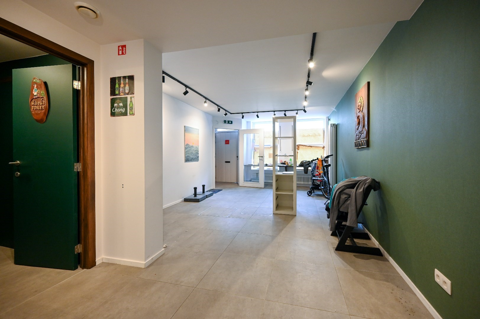 Handelshuis met afzonderlijke woonst op commerciële toplocatie - foto 4