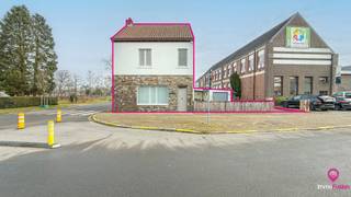 Bij ImmoFusion 7/7 “open huis”: klik op onze 3D-TOUR.Ervaar vastgoed alsof je er zelf doorloopt!Gelegen aan het Kerkplein 44 in Beringen bevindt zich...