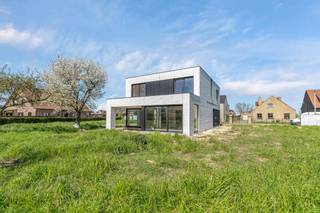 Op zoek naar een harmonieus samenspel van luxe, comfort en rust?Ontdek dan deze exclusieve nieuwbouwvilla's, gelegen in het charmante en groene...