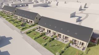 <p>Ontdek Kouter Middenpark, een nieuwbouwproject in Eke, deelgemeente van Nazareth-De Pinte, waar comfortabel, energiezuinig en hedendaags wonen centraal staat.</p><p>Het project combineert een aangename residentiële omgeving met een bijzonder vlotte bereikbaarheid.</p><p>Dankzij de ligging bevindt u zich op korte afstand van Gent, met bovendien een vlotte verbinding via de E17 en N60.</p><p>Ook het station van Eke bevindt zich vlakbij, terwijl u in de omgeving volop geniet van het aanwezige groen.</p><p> </p><p>De eerste fase van het project omvat 12 moderne gezinswoningen met zadeldak, ontworpen met aandacht voor comfort, functionaliteit en energiezuinigheid.</p><p>Het project omvat zowel halfopen bebouwingen met carport als gesloten bebouwingen met inpandige garage.</p><p>Alle woningen beschikken over 3 slaapkamers en worden aangeboden aan een vaste prijs, zonder prijsherziening.</p><p> </p><p>Ook op technisch vlak zijn de woningen voorzien van hedendaagse en energiezuinige technieken.</p><p>Zo beschikt elke woning over een ventilatiesysteem C+, vloerverwarming via een warmtepomp op zowel het gelijkvloers als de verdieping en 4 zonnepanelen.</p><p>Dankzij deze combinatie wordt een E-peil van maximaal E26 voorzien, waardoor u geniet van een energiezuinige woning met hedendaags wooncomfort.</p><p> </p><p>De woningen worden voorzien van een kwalitatieve basisafwerking.</p><p>De start van de werken is voorzien in het voorjaar van 2027.</p><p>Dankzij de combinatie van een energiezuinige uitvoering, een vaste aankoopprijs en een aantrekkelijke ligging nabij Gent vormt Kouter Middenpark een interessante keuze voor wie op zoek is naar een nieuwe gezinswoning, maar ook voor wie nieuwbouw als investering overweegt.</p><p></p><p><strong>Aankoopprijs zonder BTW: 328.225 euro*</strong></p><p></p><p><strong>Aankoopprijs inclusief 21% BTW op de constructie: 390.203,77 euro*</strong><br />*Prijs publicatie (Incl. 21%BTW + grond excl RR)</p><p>* excl. RR (12% grondwaarde), meetkosten, aktekosten, aansluitkosten nutsleidingen en notariskosten<br />We staan ter beschikking van de koper voor de volledige en gepersonaliseerde prijsopgave op maat. Contacteer ons gerust voor een vrijblijvende afspraak.</p><p> </p><p>Interesse in de beschikbare woningen, plannen en prijzen?</p><p>Neem gerust contact met ons op via deinze@vastgoeddevos.be of 09 380 25 99.</p><p> </p><p> </p>