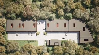 Bedrijvensite "MANEBORN" - KMO UNIT 1 - 125m² + 152m² MOGELIJKHEID CONCIERGEWONING MET 41 M² TERRAS<br /><br />Bedrijvenpark "MANEBORN" bestaat in de eerste fase uit 11 kwalitatief hoogstaande KMO-units met complementaire kantoren en showrooms met een oppervlakte van 211 m² tot 386 m². Unit 1 heeft een mogelijkheid tot congiërgewoning. Deze site van ong. 2800 m² is strategisch gelegen vlak aan de Rijksweg en de E314 voor een uitstekende bereikbaarheid voor uw bedrijf. <br /><br />Opslag- en KMO units in verschillende niveaus en formaten beschikbaar. <br />Allen uitgerust met o.a. een sectionale poort voorzien van 400cm(breedte) x 420cm(hoogte), deur met boven en zijlicht, lichtstraat,... Vloeren worden voorzien in gepolierde beton met een vloerbelasting van 1 ton/m². Water, elektriciteit en data wordt binnengebracht. Privatief gebruiksrecht van parkeerplaatsen zijn inbegrepen in de prijs. Start der werken is voorzien voorjaar 2025.<br /><br />Voor meer info/indelingsplannen bel Danny op 0471/10.00.69 of 011/22.19.17 - danny@limburgsvastgoed.be of kijk op www.limburgsvastgoed.be