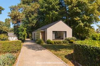 Voor verdere info of een vrijblijvende waardebepaling van uw eigendom: michael@homixx.be of 016 199 344.<br /><br />In een rustige en aangename omgeving vlak bij het centrum van Tremelo vindt u deze mooie achterliggende bouwgrond van ca. 13a33ca. Het perceel garandeert u maximale rust en privacy, terwijl scholen, winkels en het bruisende dorpscentrum zich op wandelafstand bevinden.<br /><br />Volgens de voorschriften mag hier een woning met 1 bouwlaag gebouwd worden, wat u de kans biedt om uw droomwoning op maat te realiseren.<br /><br />Heeft u interesse in dit ruime en rustig gelegen bouwperceel op een zeer aantrekkelijke locatie? Wij helpen u met plezier verder! Neem gerust contact met ons op via 016 199 344 of via michael@homixx.be.