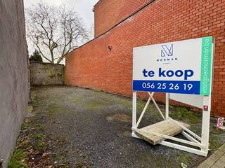 Bouwgrond (108m²) te koop in centrum Harelbeke.Deze grond ligt in het centrum Harelbeke met alle nodige voorzieningen op wandelafstand.Meer info of...