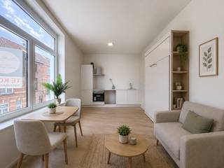 LOCATION:<br />This beautiful studio is situated on the first floor of a small-scale residential building that has been completely renovated. Public transport, schools, various shops, AZ St Lucas and Dok-Noord are all in the immediate vicinity. You are also just a few minutes’ walk from the historic city centre of Ghent, and there is a direct link to the R4. With the completion of the Verapaz Bridge and the rerouting of the R40, there will be changes to traffic flows in the Tolhuis-Sluizeken-Ham district, meaning it will also become a low-traffic area in the future.<br /><br />LAYOUT:<br />This truly move-in-ready studio comprises a cosy living and sleeping area with an open-plan kitchen fitted with all appliances and a fitted bathroom with shower and toilet.<br /><br />This property is equipped with the latest technology, such as heat pump heating (air-to-air), cooling, high-efficiency glazing, etc., resulting in a very favourable energy rating (EPC B label). <br /><br />This property is exempt from a property manager, so the service charges are virtually nil.<br /><br />For more information and/or to arrange a viewing, please call Stéphanie Eeckhout on 0472 13 28 79