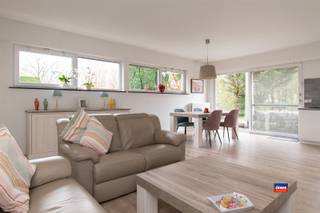 KONTICH | MAISON FAMILIALE AVEC TROIS CHAMBRES, GRAND JARDIN ET GARAGE SUR UN TERRAIN DE 466m² | CPE C |Rez-de-chaussée :  garage avec buanderie -...