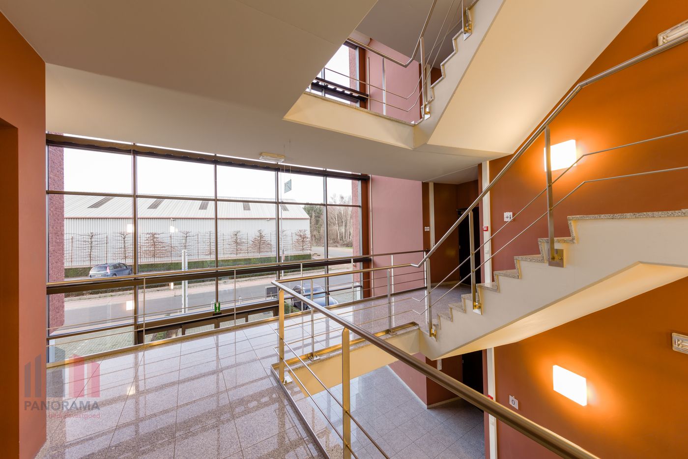 Moderne & instapklare kantoorruimte van 375 m² nabij E17 te Zele - photo 5