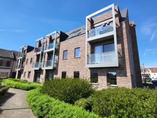 ZAT 25/4 - 1 STE BEZOEKDAG OP AFSPRAAK Bel 0488/85.81.84 Instapklaar en energiezuinig appartement (66 m²) met zuidgerichte terrassen, ideaal...