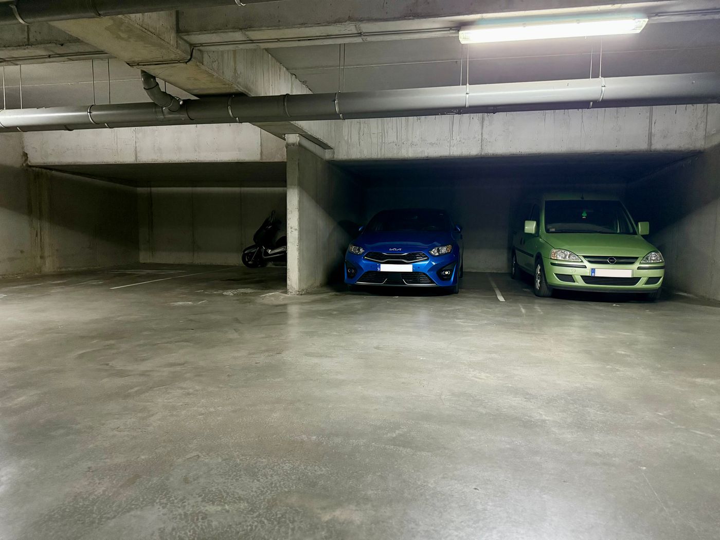 6 ondergrondse staanplaatsen te koop in Gent - photo 1