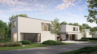 BINNENKORT TE KOOP - NIEUWBOUW IN OPBOUW<br /><br />AAN TE KOPEN AAN 6% BTW! <br /><br />In het landelijke Kruisem verrijst Project Den Bos, een kleinschalig en stijlvol woonproject met twee open, stijvolle nieuwbouwwoningen op ruime percelen. Alles bevindt zich op wandelafstand: winkels, openbaar vervoer, scholen en ontspanning zijn vlot bereikbaar in deze levendige en toch rustige buurt. De woningen zijn ontworpen door Berkein architecten met het oog op comfort en ruimte, met bewoonbare oppervlaktes tot wel 189 m².<br /><br />Indeling van de woning:<br />Project Den Bos omvat twee ruime woningen met een doordachte indeling. Elke woning beschikt over een grote open leefruimte met veel lichtinval, een volledig uitgeruste keuken, drie comfortabele slaapkamers en een ruime badkamer. De ruime percelen bieden mogelijkheden tot een zonnige tuin. Er is bovendien een praktische bergruimte en wasplaats voorzien. Een gekoppelde carport tussen de woningen is voorzien.<br /><br />Troeven van de woning:<br />- Rustige ligging in Kruisem, vlakbij winkels, scholen en ontspanningsmogelijkheden<br />- Energiezuinig wonen dankzij geothermische verwarming en koeling<br />- Kwalitatieve afwerking met persoonlijke begeleiding en vaste prijs zonder verrassingen<br /><br />Prijzen vanaf 549.000 euro excl. kosten en btw.<br /><br />Bij al nieuwbouwprojecten van C-Nest staat kwaliteit voorop: kwaliteit in ontwerp en typologie, kwaliteit in materiaalkeuze, kwaliteit in afwerking en kwaliteit in dienstverlening.<br /><br />Vertrouwen en transparantie zijn geen loze begrippen voor C-Nest Groep. Zij werken dan ook met een vaste prijs: de prijs bij aankoop van het project is de prijs aan het einde van het project. Geen wijzigingen, geen prijsaanpassingen, geen onaangename verrassingen dus.<br /><br />Interesse? Contacteer via 0471 65 25 34 of info@vicusvastgoed.be