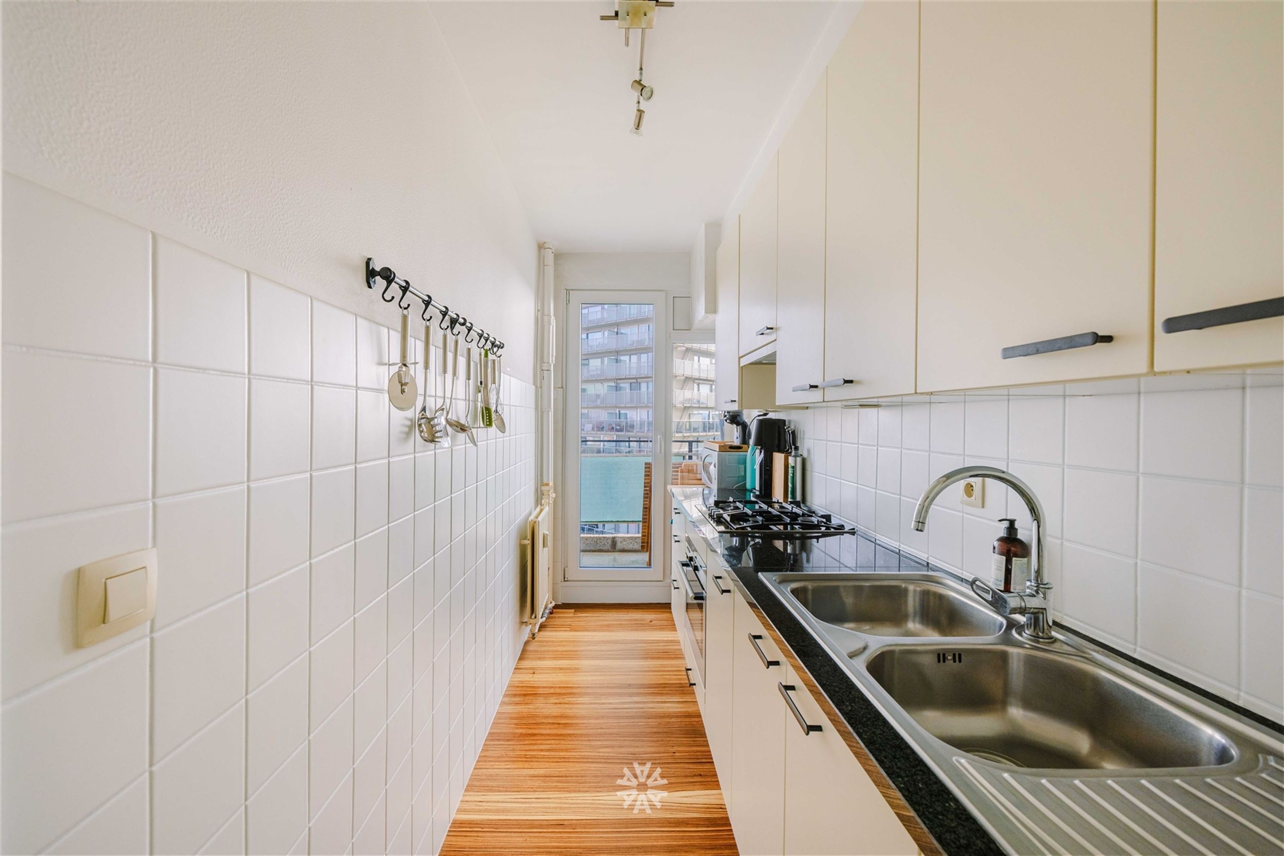 Instapklaar één-slaapkamer appartement op de 7e verdieping in Gent. - foto 5