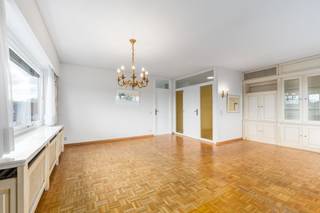 [[ DIT PAND NEEMT DEEL AAN DE ERA OPEN HUIZEN DAG OP 13/6 VAN 13:00 TOT 14:00 ]]Te koop: 3-slaapkamerappartement met garage in TemseDit verzorgde...