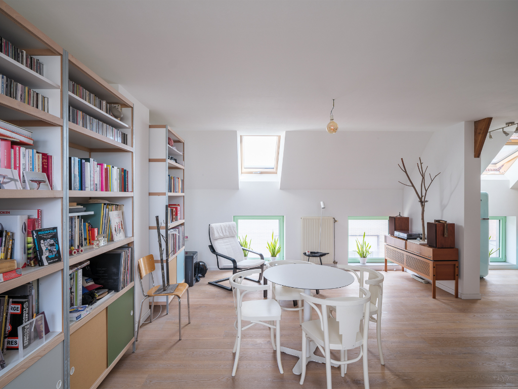 Opbrengsteigendom met magazijn en twee appartementen nabij Gent - foto 5