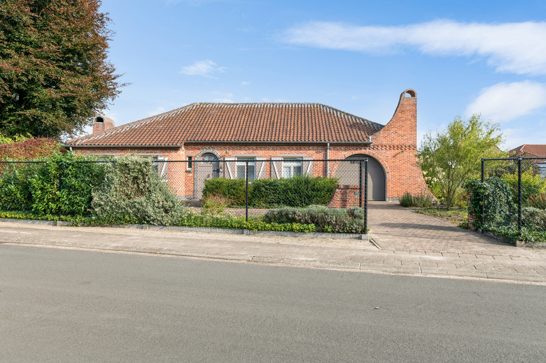House for sale in Lille with 4 bedrooms - photo 2
