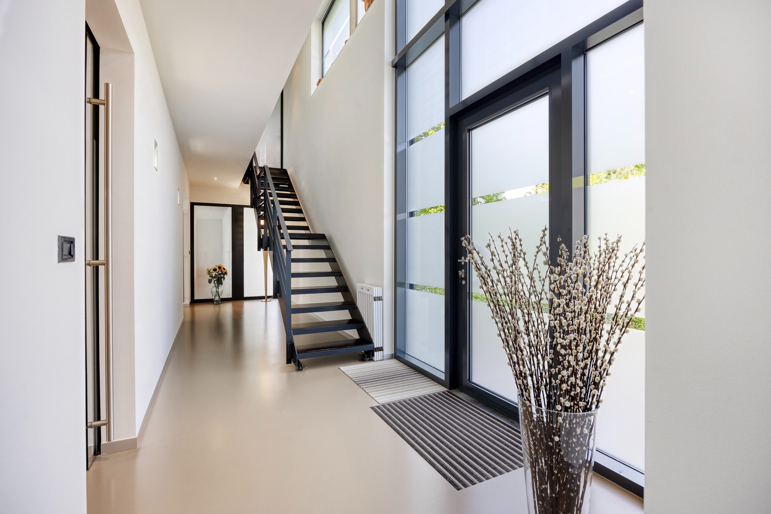 Luxueus afgewerkte villa met parktuin te Nieuwerkerken - foto 4