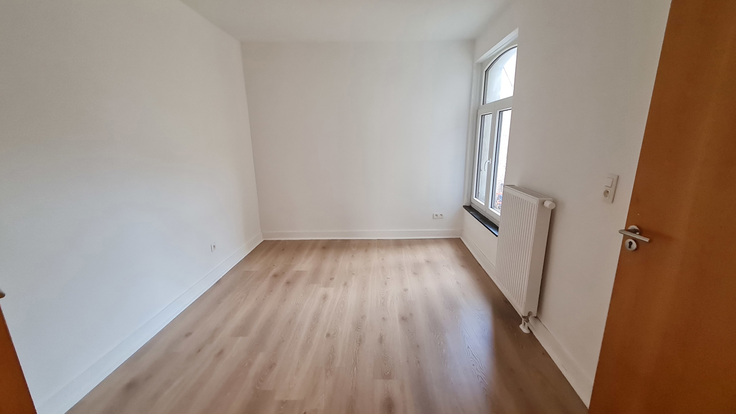 Huis te koop in Schaarbeek met 7 slaapkamers - foto 5