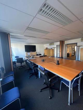 Gelegen in het hart van de Europese wijk, tussen Schuman en het Jourdanplein, bevindt deze kantoorruimte, gelegen op nummer 20 van de...