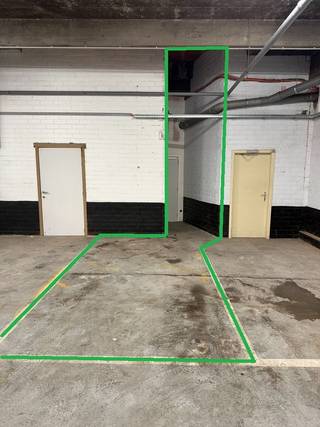 Deze autostaanplaats (P 34) met bijhorende berging is bereikbaar via de Lisperstraat, vlakbij de Grote Markt in Lier. De berging is makkelijk...