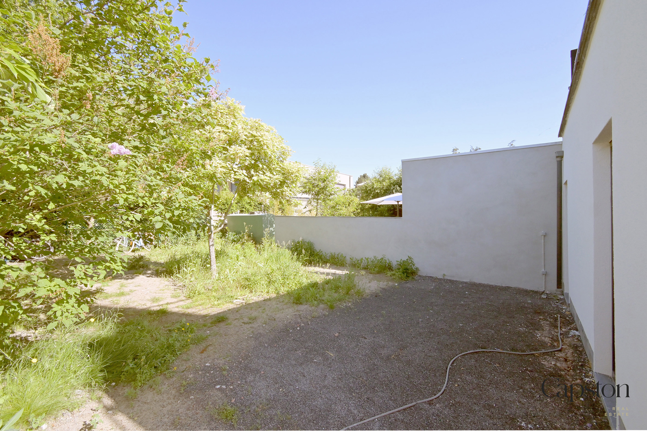 GELIJKVLOERS app te koop met tuin en 2 slaapkamers! - foto 2