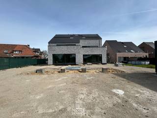 Ontdek dit nieuwbouwappartement op een goed bereikbare locatie, waar comfort en energiezuinig wonen centraal staan. Het appartement is...