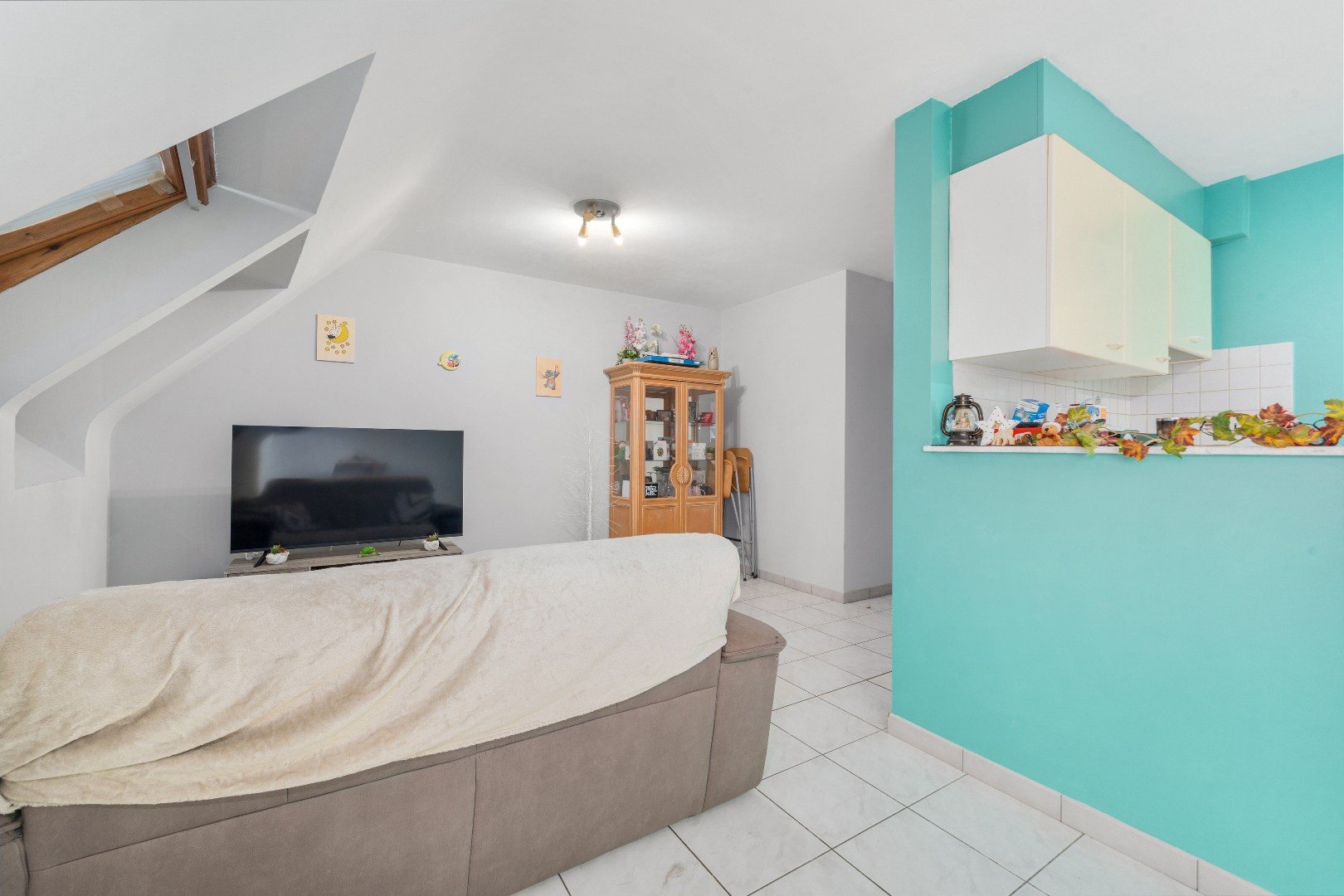 Ruim duplex appartement met 3 slaapkamers en garage te Lokeren - foto 4