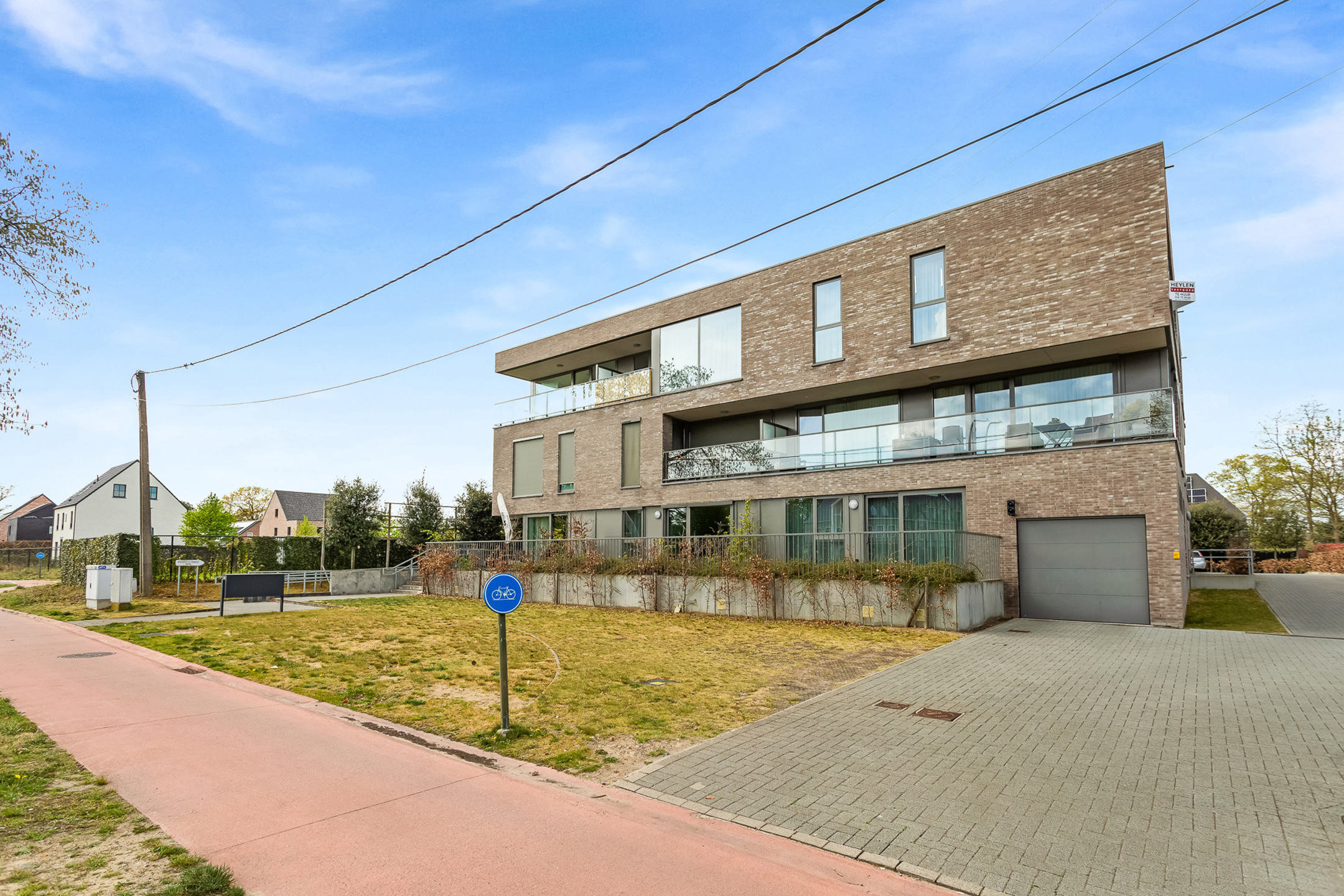 1 slpk assistentiewoning met terras, ondergrondse parking en kelderberging - foto 4