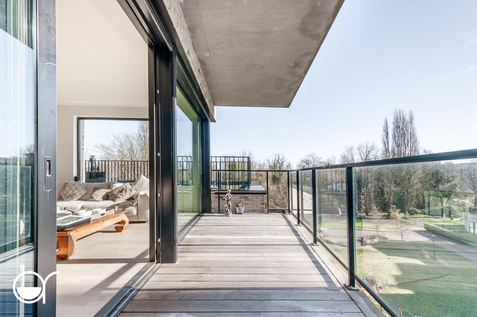 Ruim duplex appartement 154m² met twee slaapkamers en drie terrassen (56m²) - foto 4