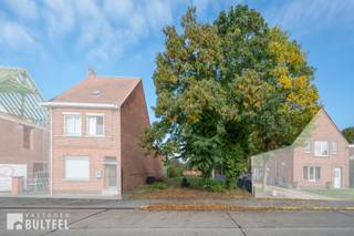 Deze NW gerichte bouwgrond van 502 m2 is gelegen in de Buitenstraat in het landelijke De Klinge (rechts van huisnummer 95). Met een straatbreedte...