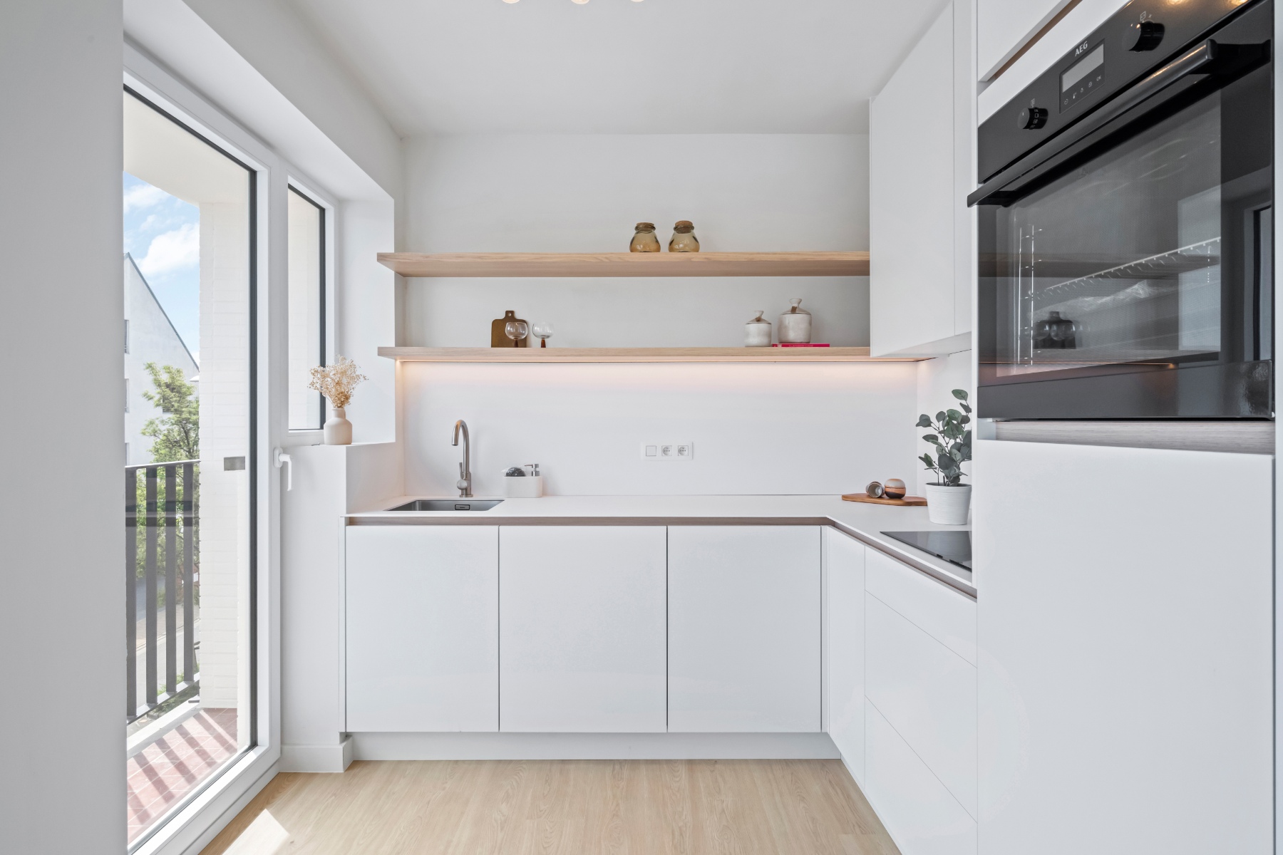Prachtig gerenoveerd en instapklaar 2 slaapkamer appartement te Bredene - foto 5