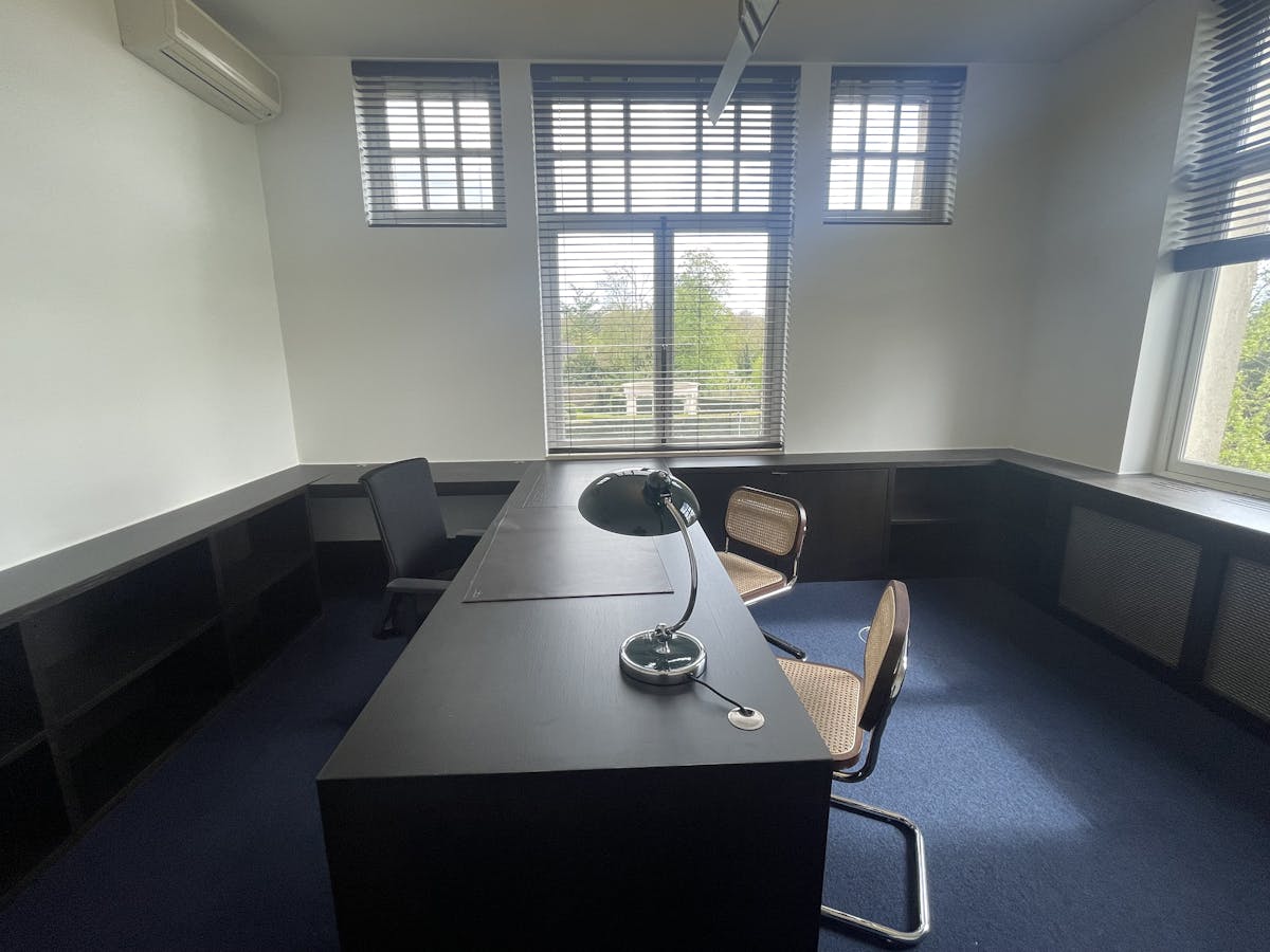 Private offices (from 13.8m²) for rent in Deurle - photo 5