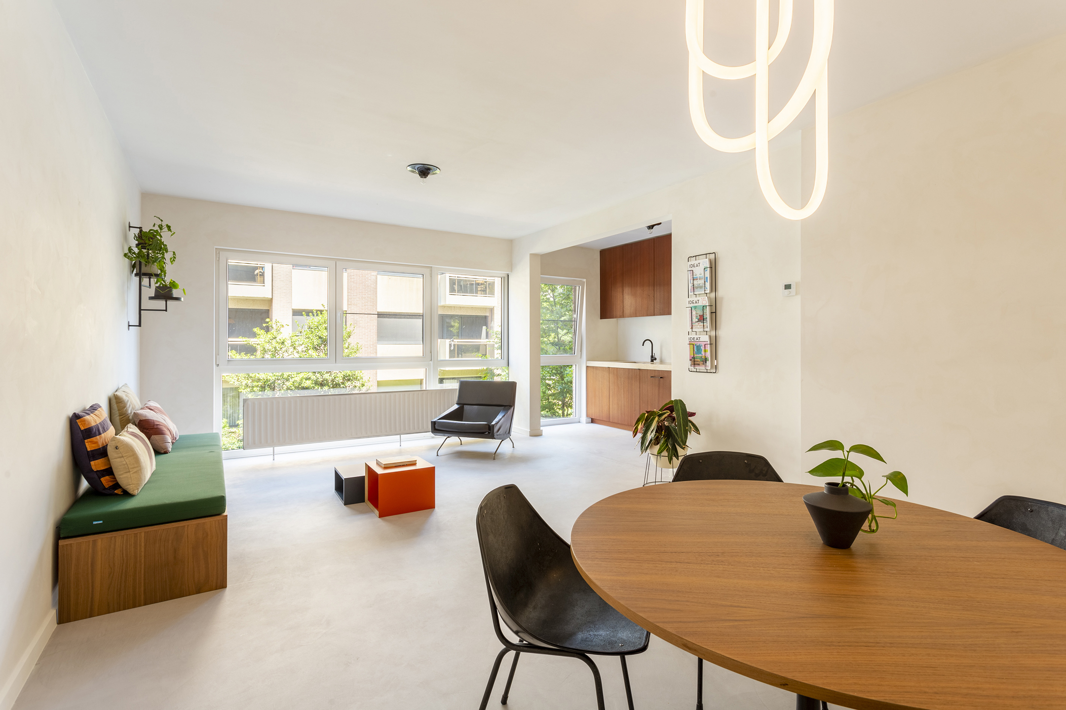 rustig gelegen 2-slpk-app. volledig gerenoveerd - foto 2