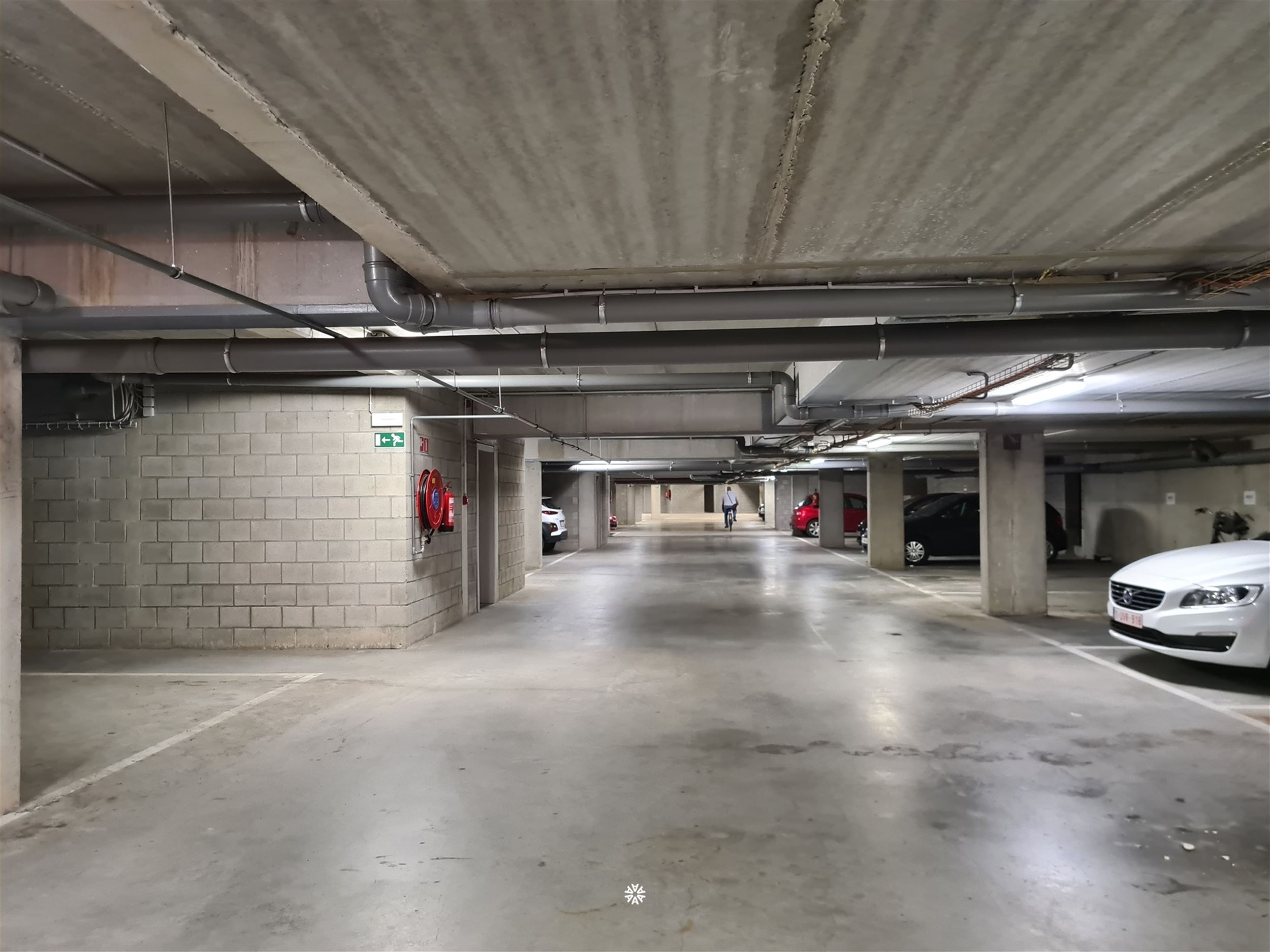 Location de places de parking souterrain - photo 4