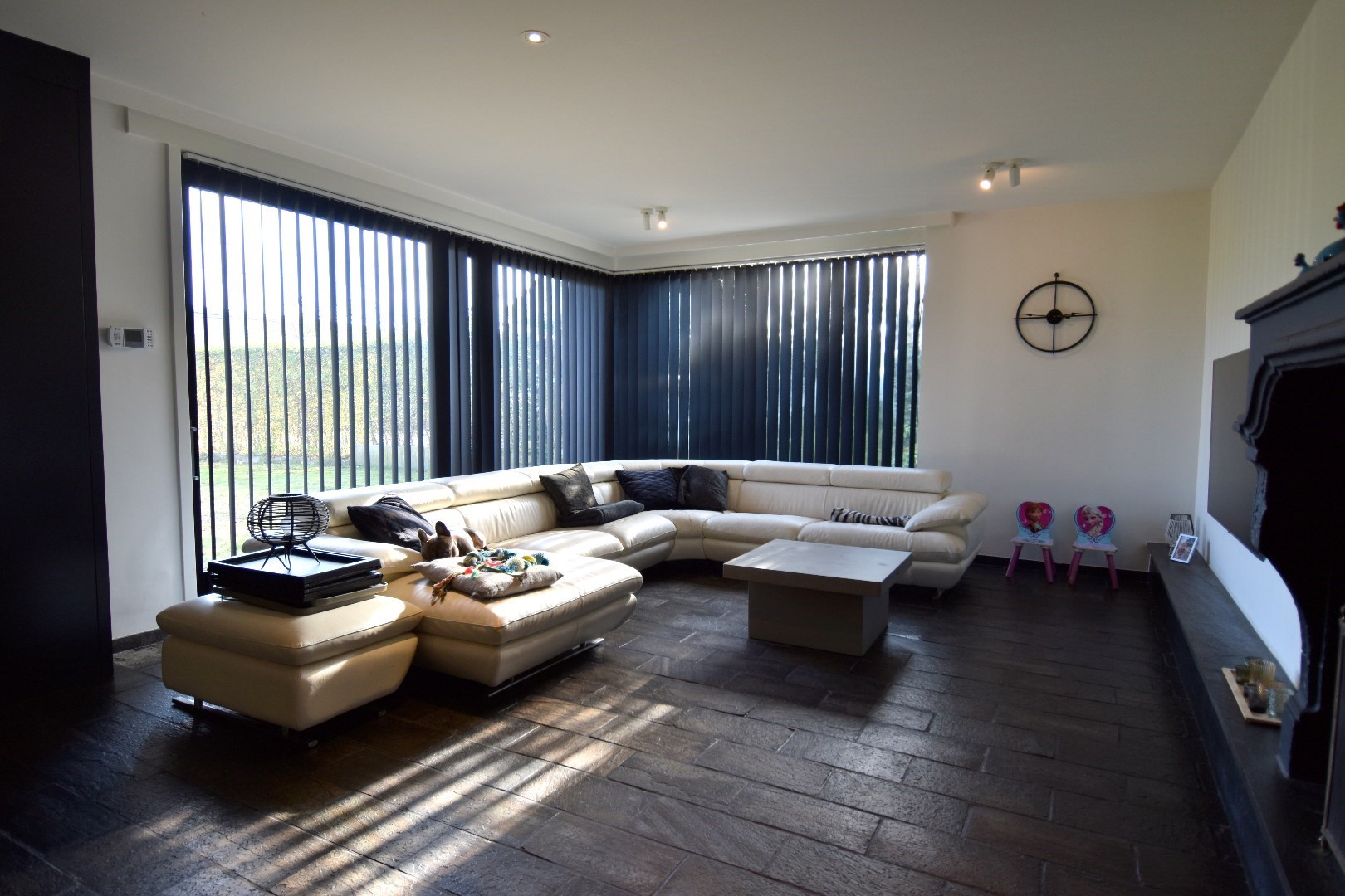 Ruime bungalow met 3 slaapkamers en praktijkruimte in centrum Aalbeke - foto 4