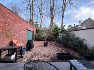 Te huur: Recente energiezuindige woning in Sint-Denijs-WestremLiggingDeze recente woning is uitstekend gelegen in Sint-Denijs-Westrem, vlak bij de...