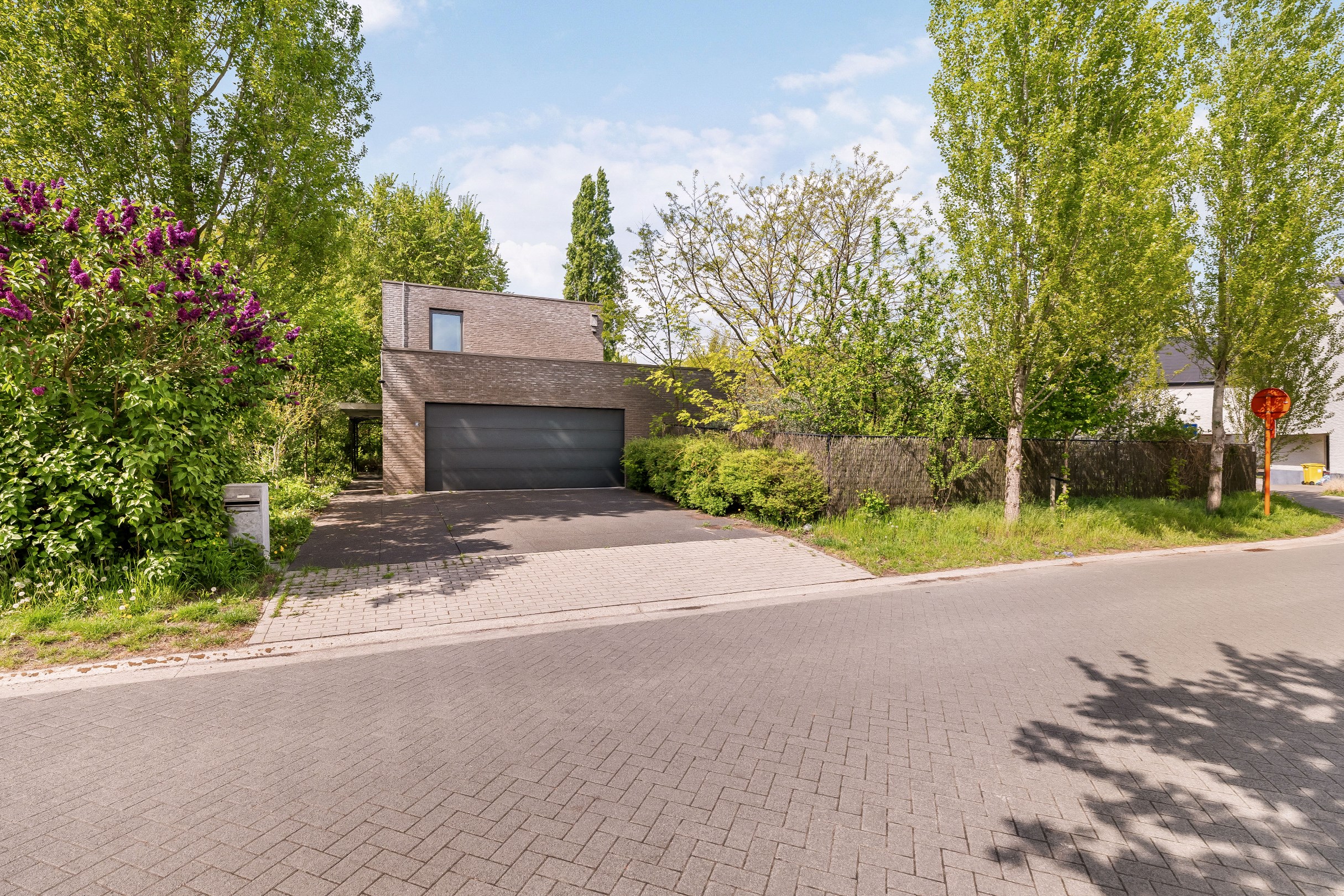 Vrijstaande woning met 3 slaapkamers en inpandige garage op ca. 1.055 m² in het centrum van Oud-Turnhout - foto 3