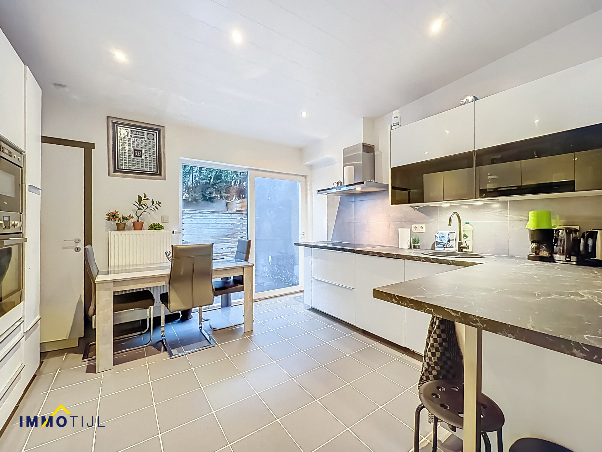 Instapklare woning met 4 slpks nabij centrum Aalst! - foto 4