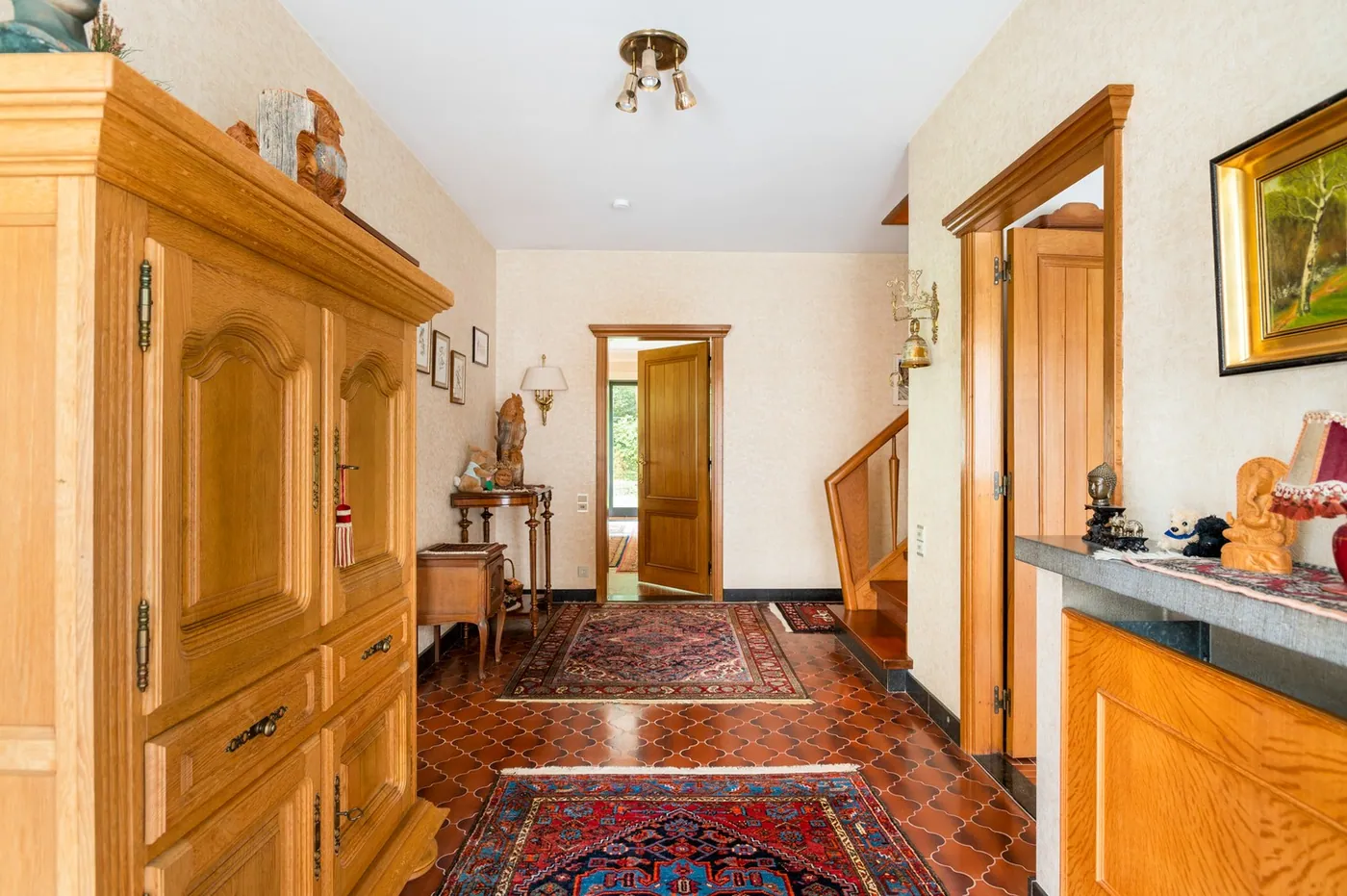 Ruime woning met 4 slaapkamers op een riant perceel te Schoten! - foto 4