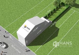 <p><span>Centraal en rustig gelegen bouwgrond van 181 m² in de Moretusstraat te Hoboken. Voor de plannen kan u ons rechtstreeks contacteren. Het centrum van Hoboken, scholen en openbaar vervoer zijn vlakbij en makkelijk te bereiken. </span></p><p><span> </span></p><p><span>Bouwvolume</span><span>:</span></p><p><span>Voor dit pand zou een bouwvolume van 2 bouwlagen onder een hellend dak gunstig kunnen worden geadviseerd</span></p><ul><li><span>Een maximale bouwdiepte op het gelijkvloers van 17 m.</span></li><li><span>Een maximale bouwdiepte op de eerste verdieping van 13 m.</span></li><li><span>Een maximale bouwdiepte van de daklaag van 9 m.</span></li></ul><p><span>Deze bouwdieptes liggen in lijn met de bouwdieptes die werden aangegeven via het stedenbouwkundig attest uitgezonderd de eerste verdieping waarbij er toen een bouwdiepte van 10,73 m werd voorgesteld door de aanvrager.</span></p><p><span> </span></p><p><span>Programma</span><span>:</span></p><p><span>Gelet op de beperkte grootte van het pand zal een eengezinswoning het meest aangewezen zijn om te voorzien op deze locatie. Een meergezinswoning kan aanvaard worden onder voorbehoud dat er voldaan wordt aan de diverse eisen van de bouwcode. Om dit te beoordelen dient er een concreet voorontwerp te worden voorgelegd. Aan de hand van de beschikbare informatie heb ik louter een vermoeden dat het pand en perceel te beperkt zijn van omvang om een kwalitatieve meergezinswoning te voorzien met 3 units.</span></p><p><span> </span></p><p><span>Verder blijven de andere voorschriften van <span>bouwcode</span></span><span> van kracht en moet het ontwerp nog altijd voldoen aan de overige geldende wetgeving inzake toegankelijkheid, brandveiligheid en de wetgeving op lichten en zichten, watertoets, hemelwaterverordening, stikstofdecreet</span></p><p><span> </span></p><p><span> </span></p><p><span> </span></p><p><span>Voor heel ons aanbod ga naar www.hansimmo.be.</span></p><p><span> </span></p>