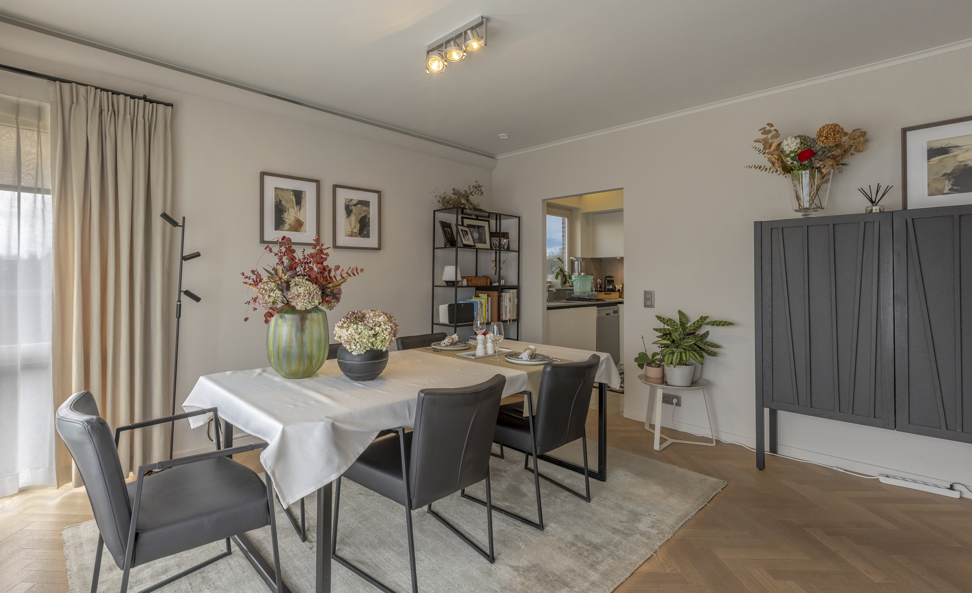 Ruim gerenoveerd 3-slaapkamerappartement te Dilbeek - foto 5