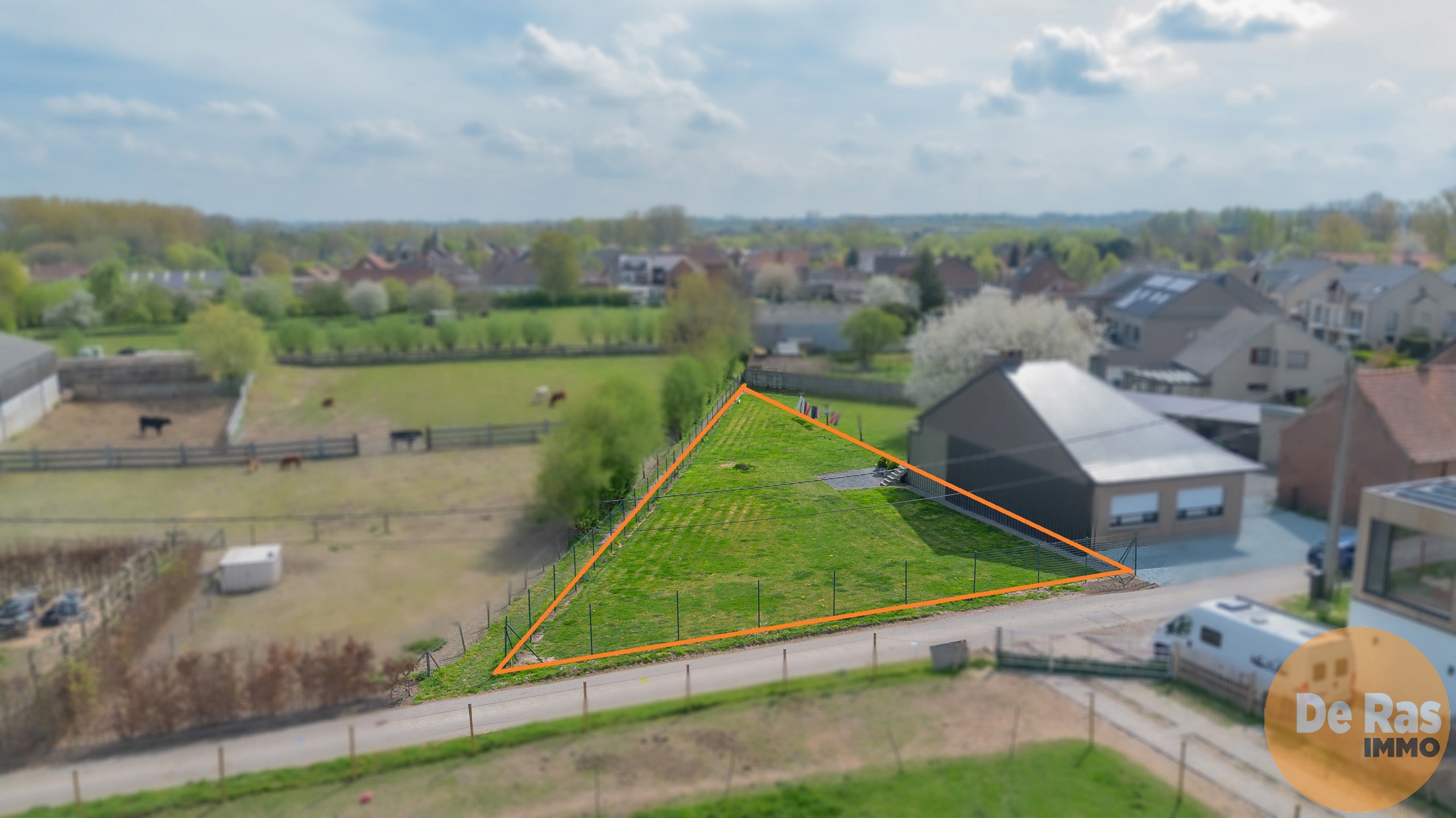 OUTER –Landelijke bouwgrond, halfopen - bungalow - foto 1