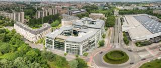 Fantastisch gelegen kantoren met een oppervlakte van 293 m² te koop op slechts 1 min. van de op- en afrit E40 en op amper 2 min van...